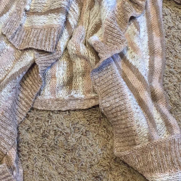 Cover up - Picture 4 of 4